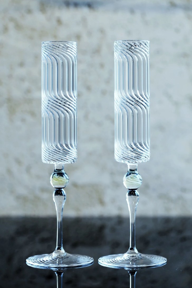 best flute champagne glasses with venetian spiraled design