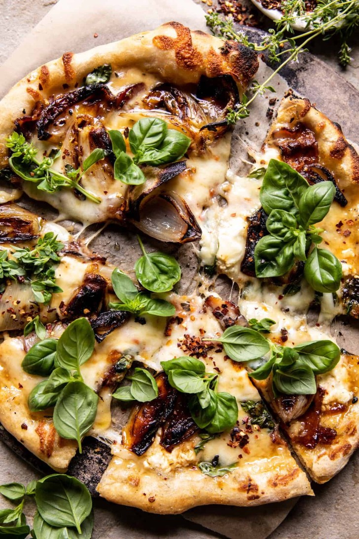 caramelized shallot and bacon goat cheese flatbread Sunday fall dinner ideas and recipes