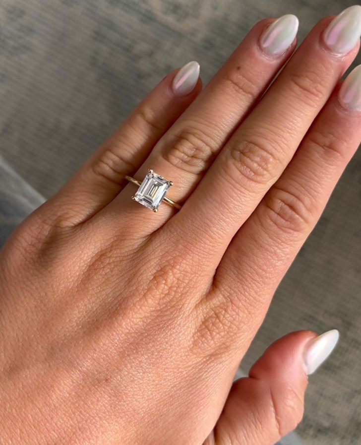 classic elegant solitaire diamond simple engagement rings