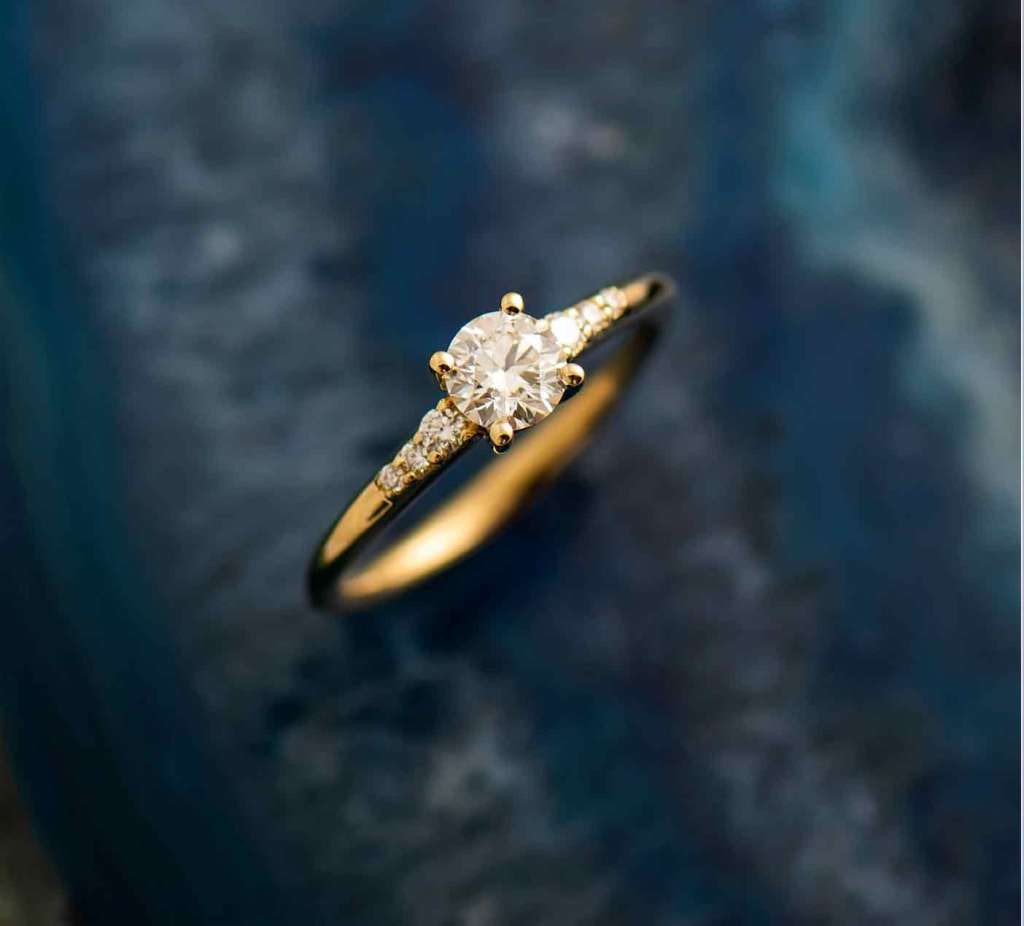 elegant gold round cut diamond simple engagement rings