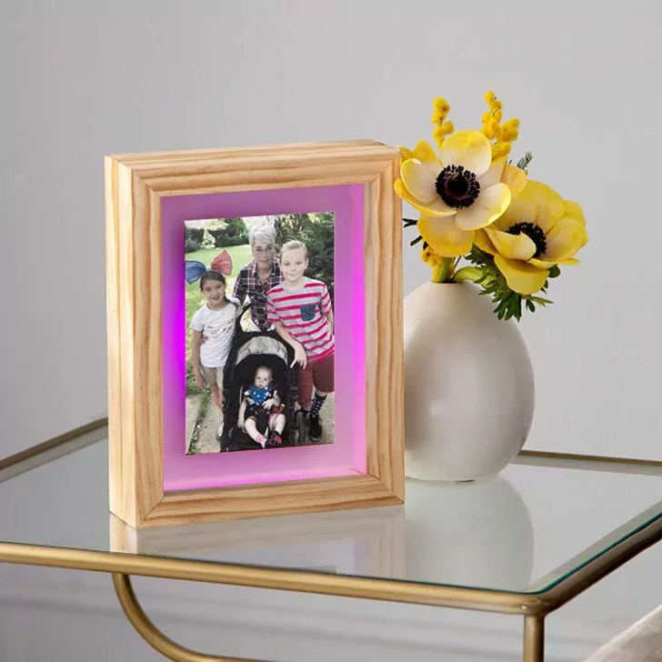 in-sync digital photo frames tech best long distance relationship gifts