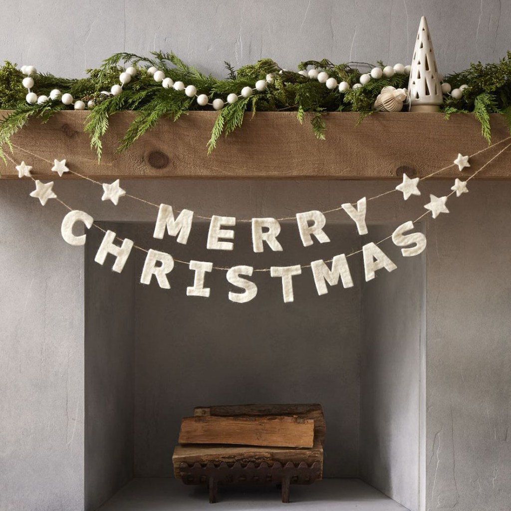 white wool Merry Christmas garland best Christmas decorations ideas